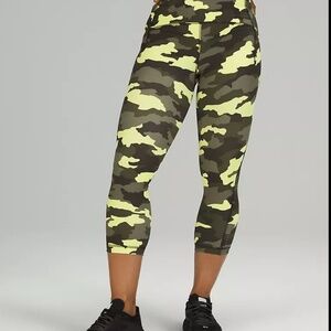 Lululemon Swift Speed Leggings; Size 0; 21”; Crispin Green Multicamo
